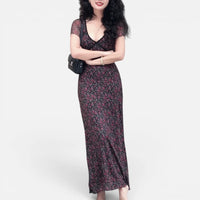 Robe Longue Fleurie à Col en V et Manches Courtes