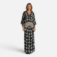 Robe Longue Fluide à Imprimé Damier et Manches Chauve-Souris