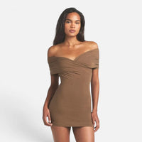 Robe Moulante A Manches Courtes