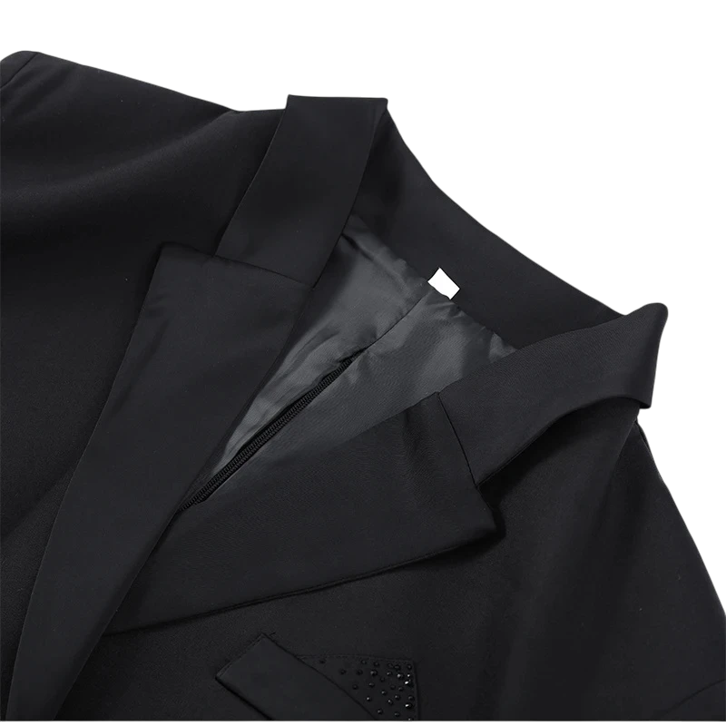 Robe Blazer Courte à Structure Corset et Hanches Sculptées