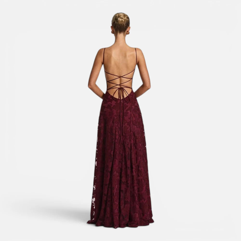 Robe Longue Broderie Florale avec Dos Nu à Bretelles