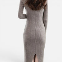Robe Pull Longue en Maille Côtelée et Col Polo