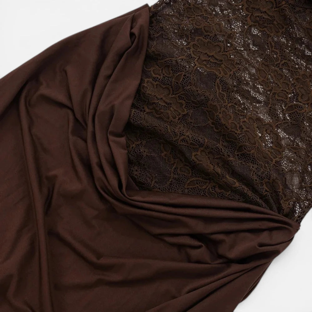 Robe Longue en Satin et Dentelle avec Dos Nu