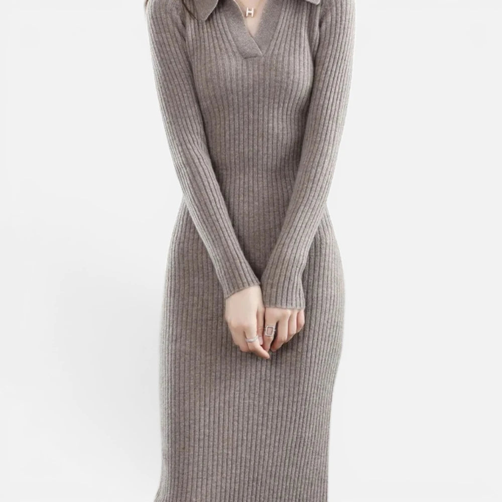 Robe Pull Longue en Maille Côtelée et Col Polo