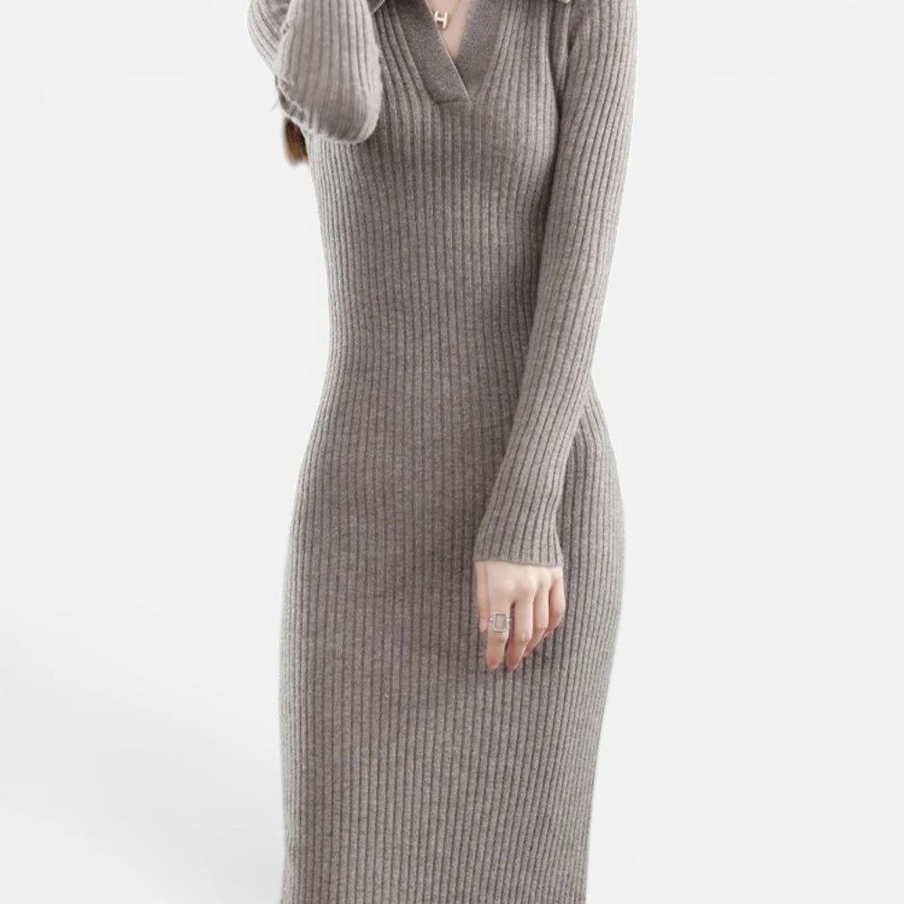 Robe Pull Longue en Maille Côtelée et Col Polo